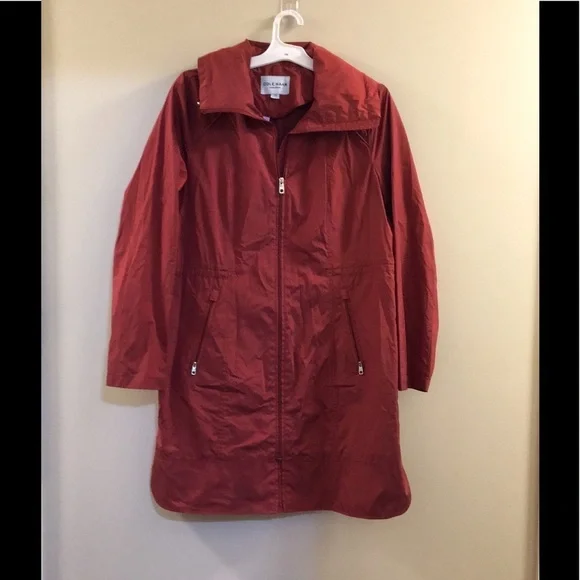 COLE HAAN SIGNATURE Back Bow Hooded Raincoat - Picture 3 of 16
